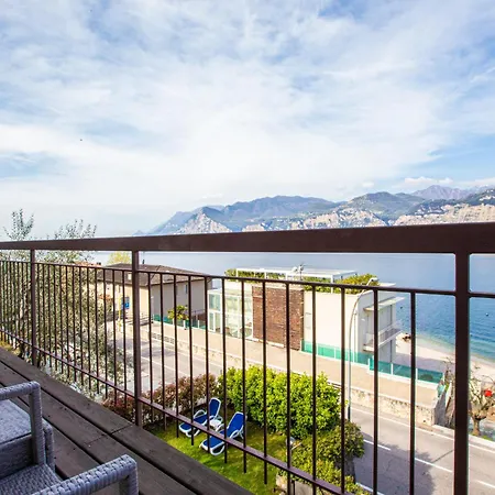 Aparthotel Pifferi 3*
