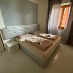 Hotel apartamentowy Pifferi Malcesine
