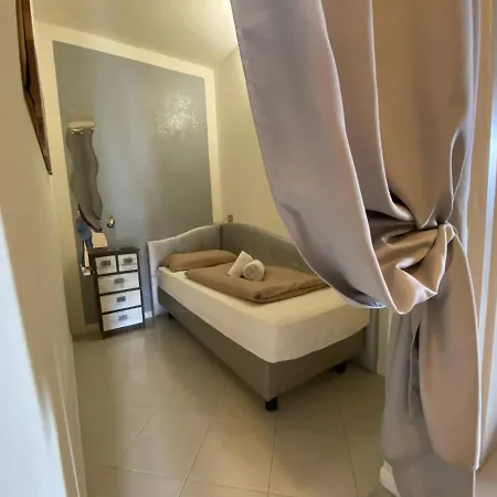 Apart Otel Pifferi 4*