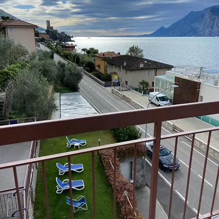Pifferi Aparthotel Malcesine