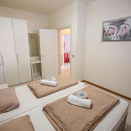 Pifferi Aparthotel 3*